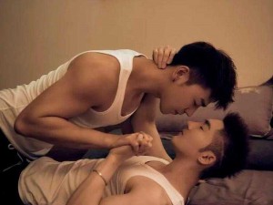 Gay 大陆年轻帅小伙 2022 上，体验全新交友模式